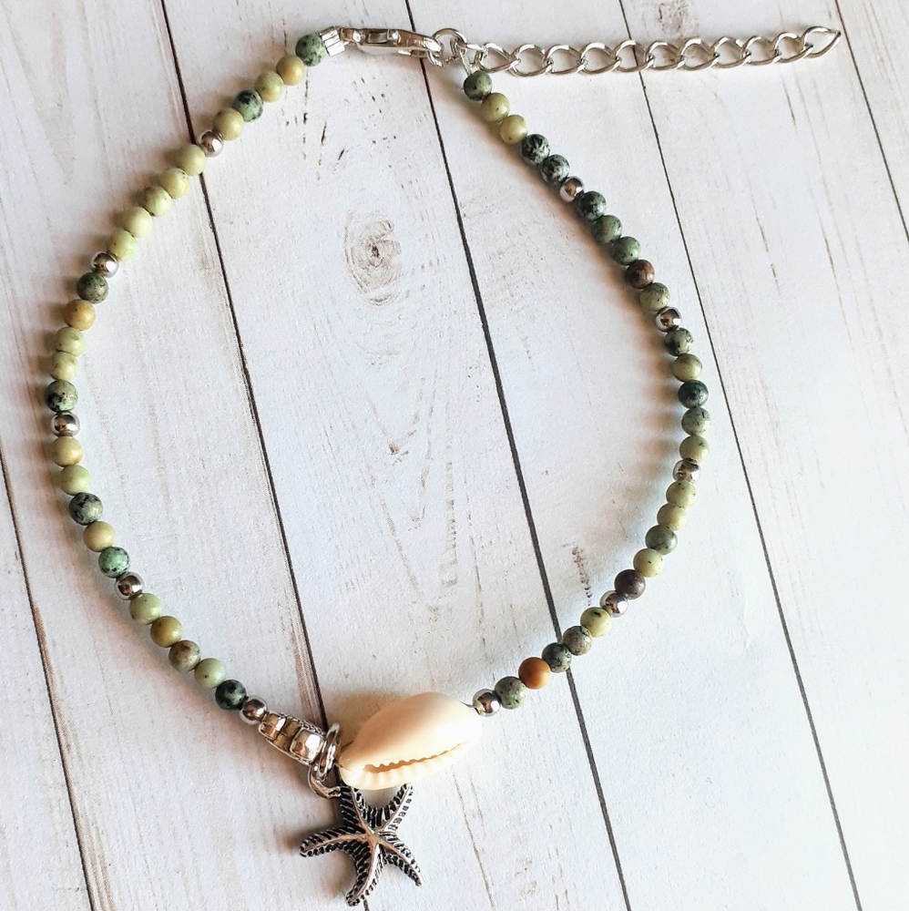African Turquoise Cowrie Shell Anklet - Picture 4 of 4